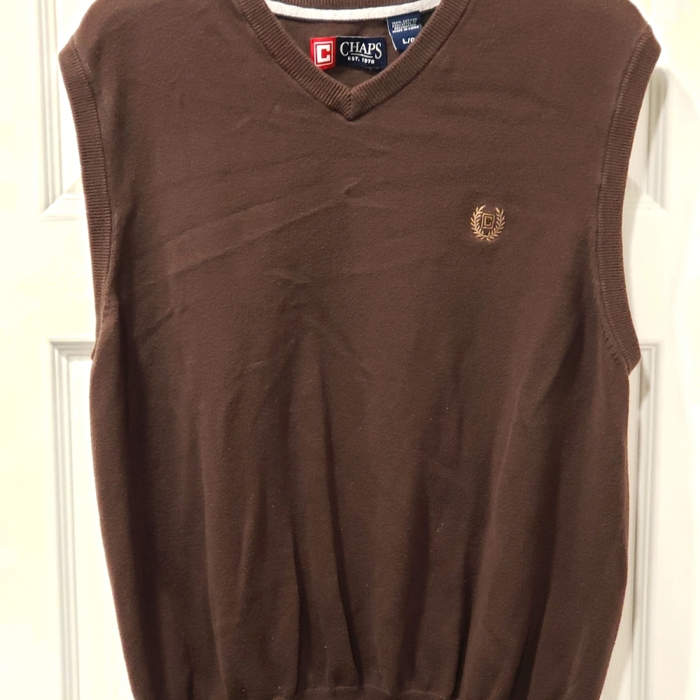 CHAPS V neck sweater